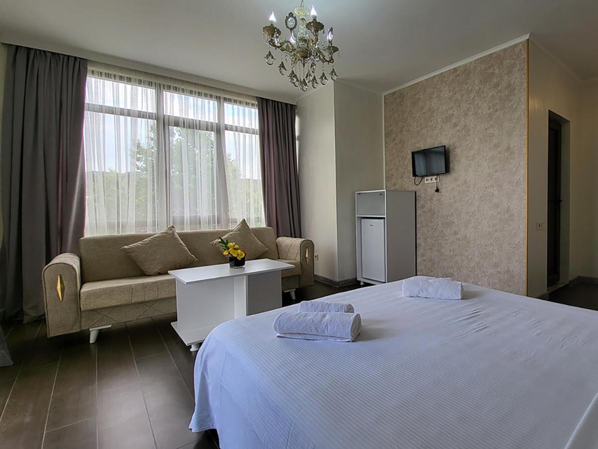 Mite Hotel Chakvi Esterno foto