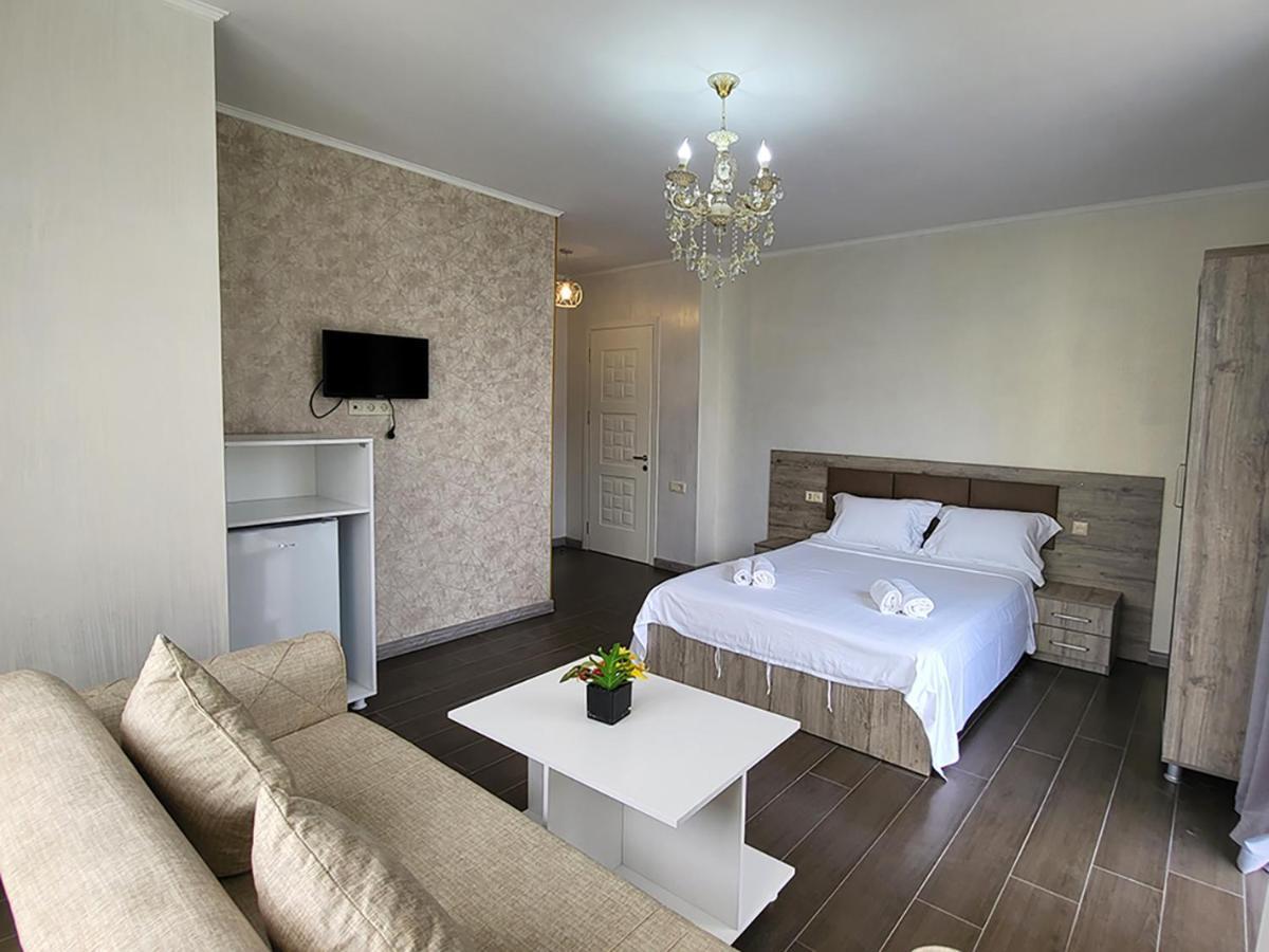 Mite Hotel Chakvi Esterno foto
