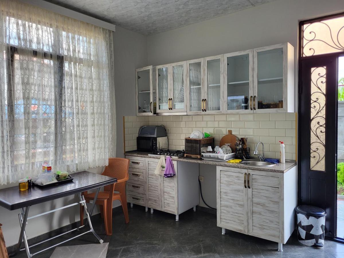 Mite Hotel Chakvi Esterno foto